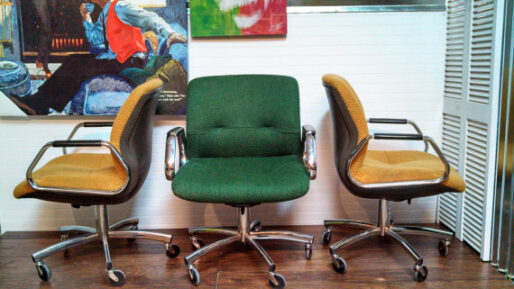 SOLD! Steelcase Vintage Retro Modern Swivel Chairs Reclining and Adjustable in Height, 1970s Modern Retro Chairs Set of 3 - Image 5