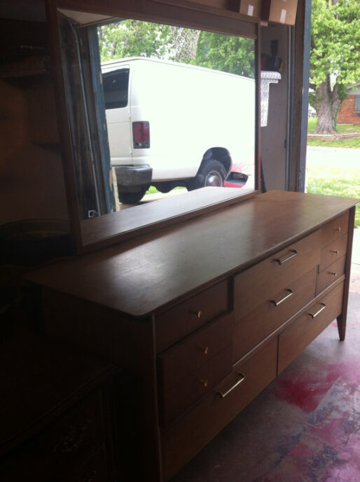 SOLD! Vintage Drexel Triple Dresser Mid Century Retro with Mirror SOLID wood - Image 2