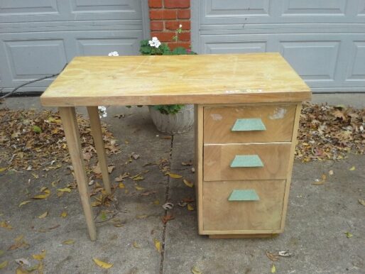 SOLD! Vintage Retro desk Mid Century Great project piece - $35